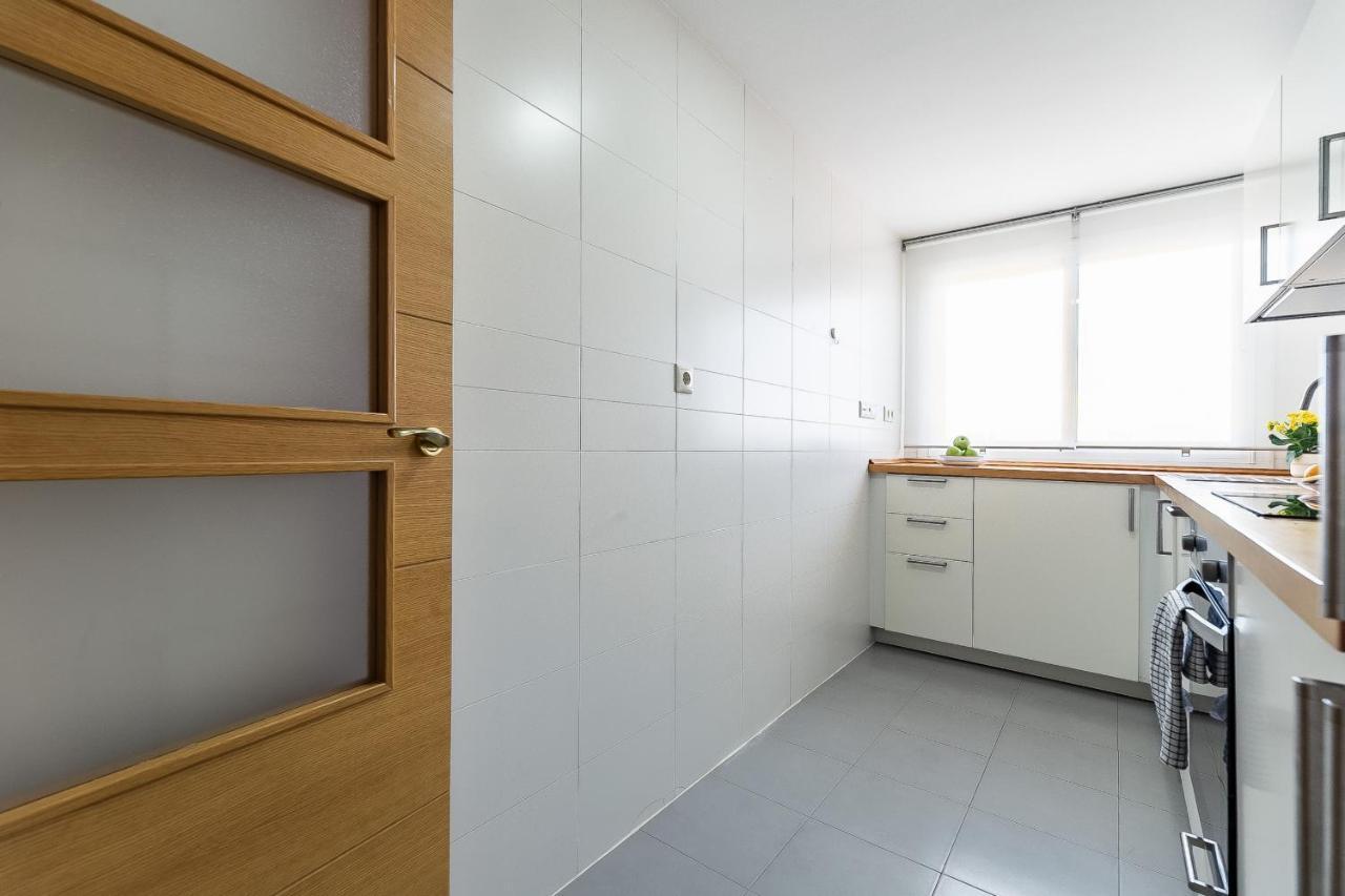 Modern Beach Apartment Valparaiso With Parking مالقة المظهر الخارجي الصورة